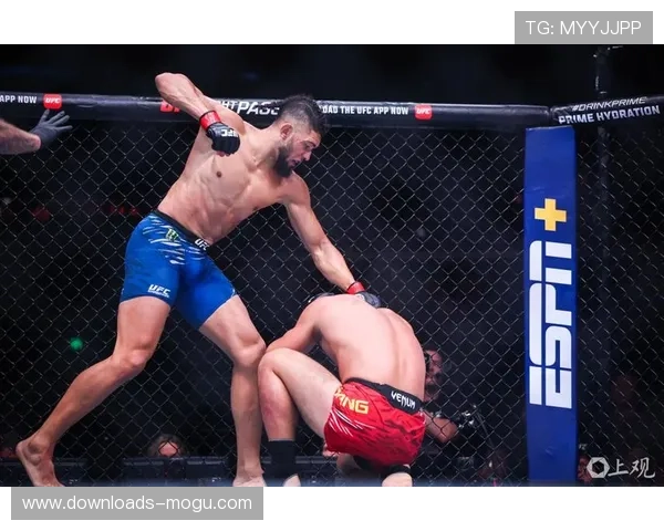 张名扬泰式肘击重创沃克，上海主场观众沸腾瞬间